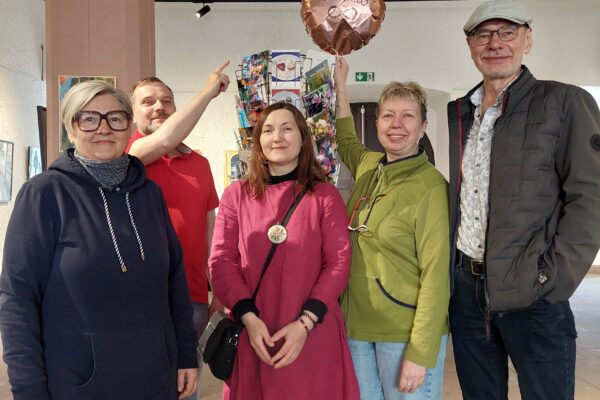 K&uuml;nstlergruppe umbra8 bei Ausstellung Gem&auml;lde im Gew&ouml;lbe im Rathausgew&ouml;lbe Durlach: Inga Fink, Arne Groh, Katharina Valeeva, Olga David, Kurt Boecker